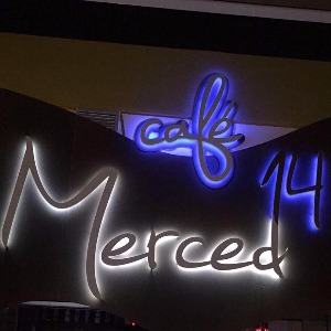 Café Merced 14